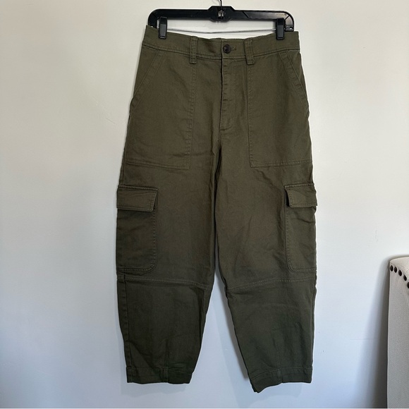 FREE ASSEMBLY- women’s deep pocket cargo, size 10, Olive Green - Picture 1 of 9